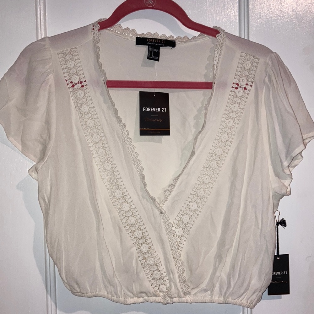 NWT Forever 21 Lace Crop Top
